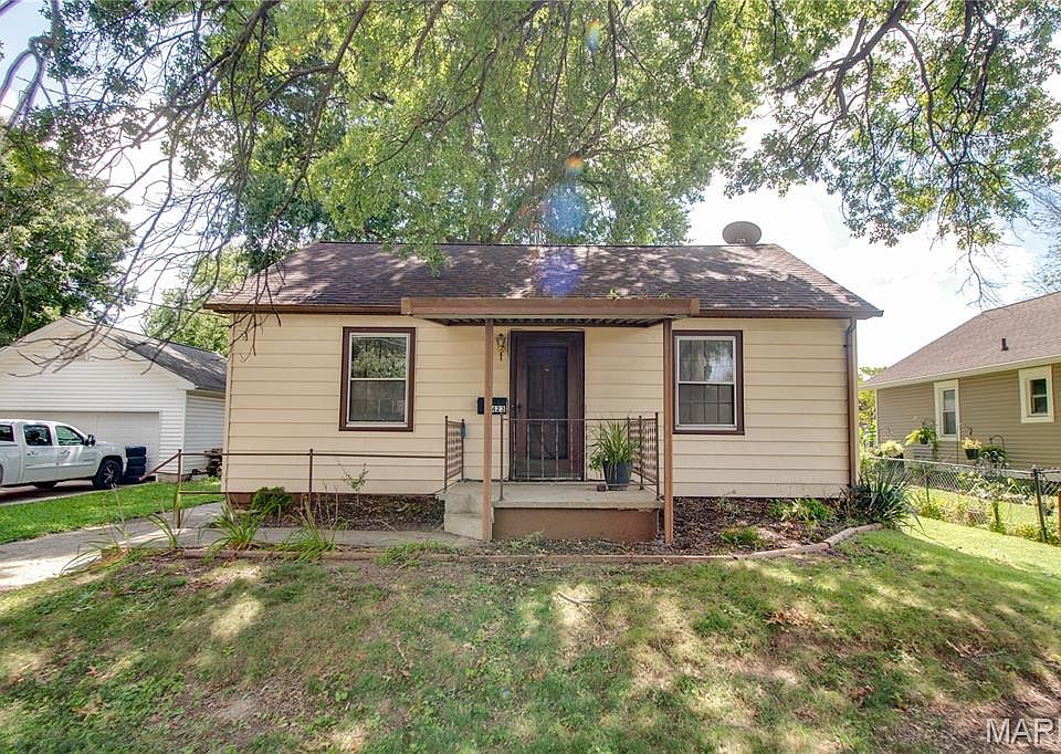 1st image of 3423 Thomas Ave