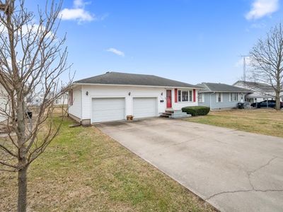 209 Elm St, Marshall, IL, 62441