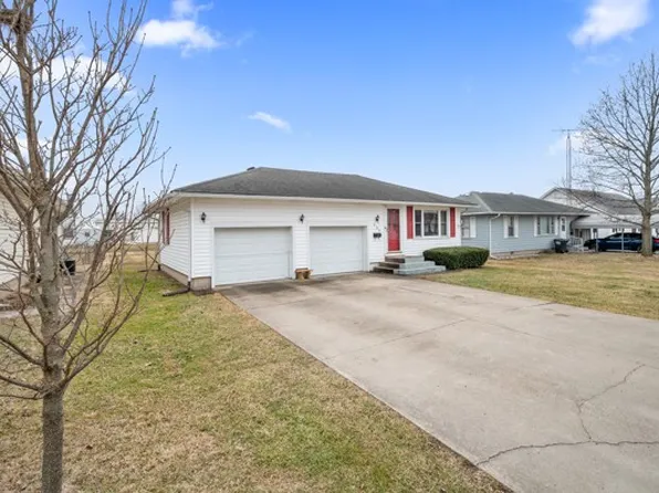 209 Elm St, Marshall, IL 62441