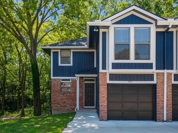 8007 NW 79th Pl, Kansas City, MO 64152