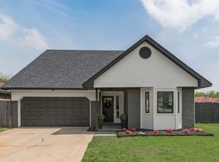 3419 Swan Ct, Arlington, TX 76015