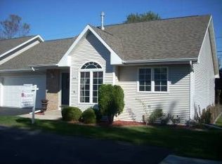 1761 W 5th Ave, Oshkosh, WI 54902