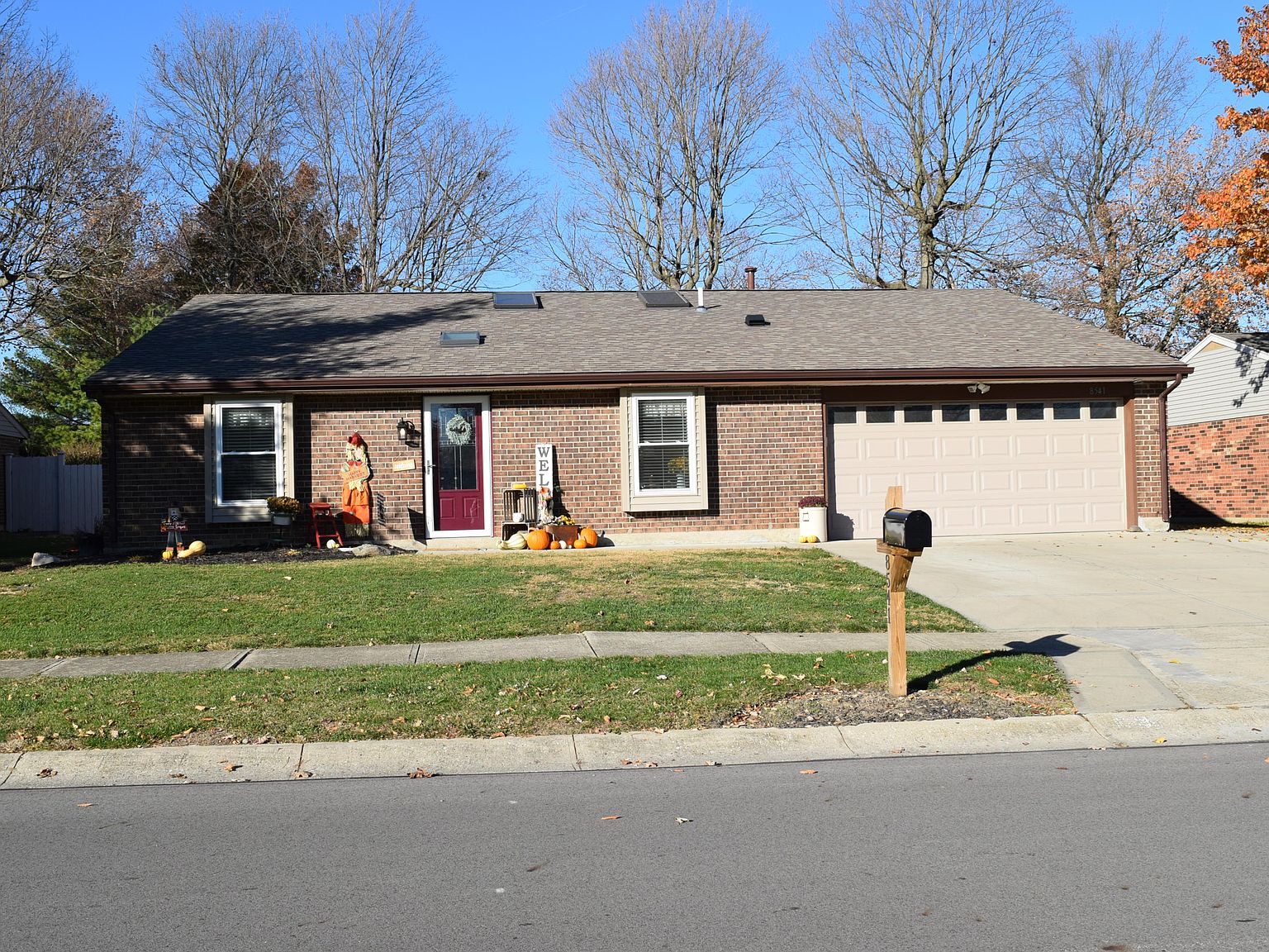 8541 Pinegate Way, Dayton, OH 45424 Zillow