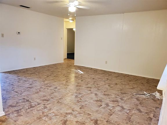 3rd image of 4307 Alicia Ln