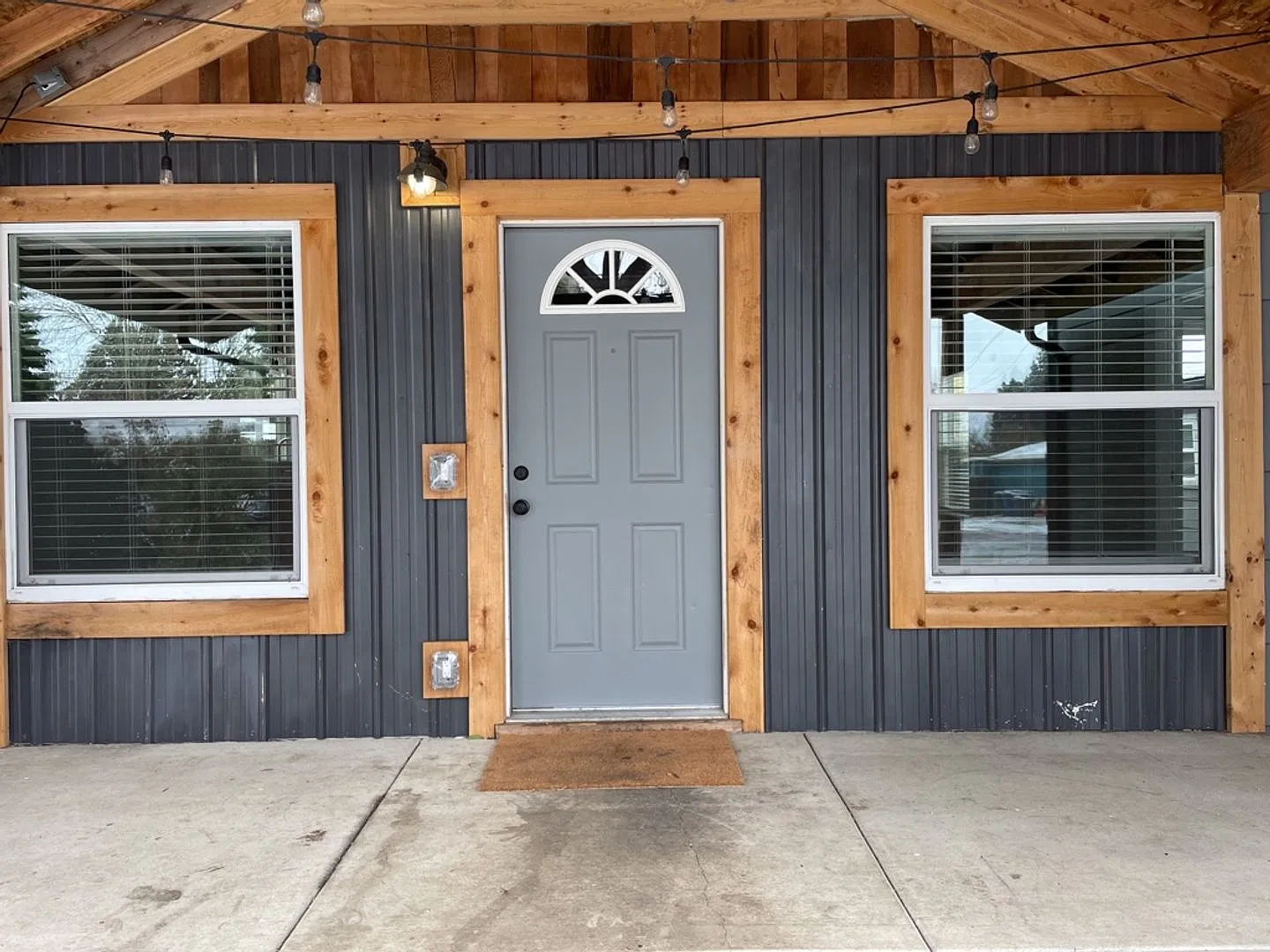 3Bd/2Ba Single Story House - Available Soon! — Photo 2