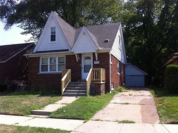23022 Oakwood