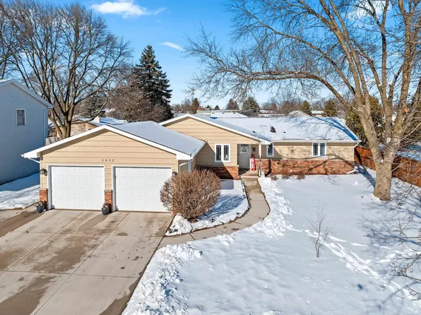 1632 W Cloverdale Dr, Appleton, WI 54914