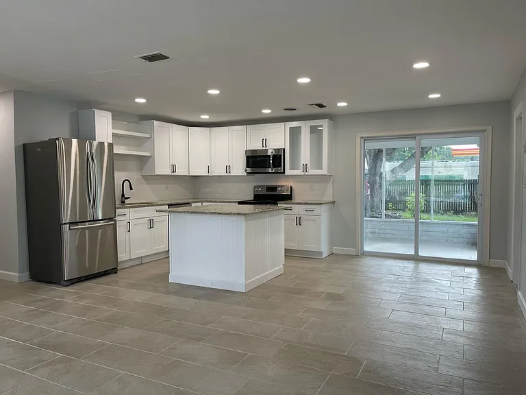 482 Oakwood Dr — Photo 17