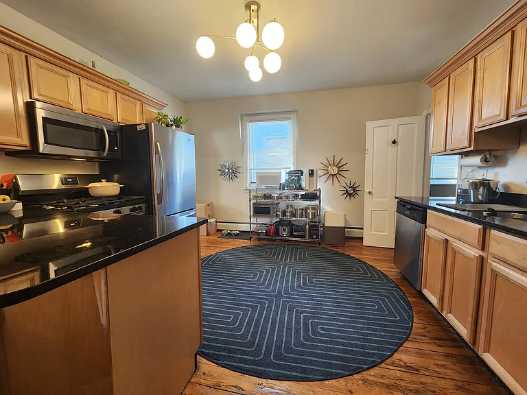 63 America St #3 — Photo 1