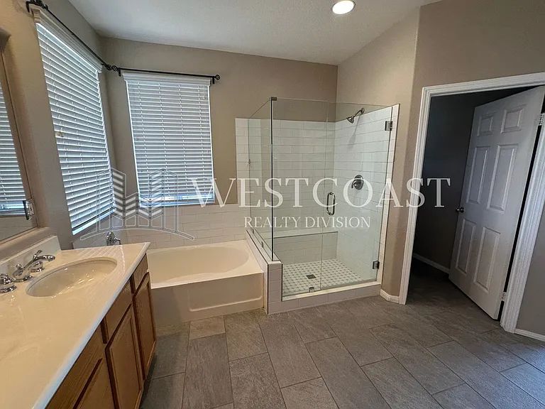 26719 Evergreen Ave — Photo 38