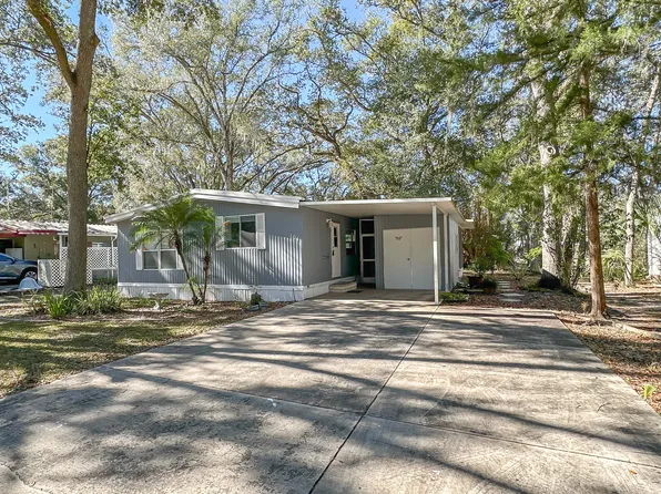 104 Magnolia Dr #82, Lady Lake, FL 32159