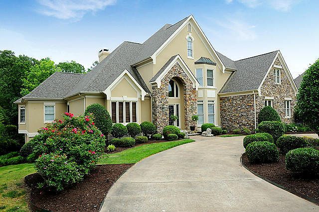 1st image of 9220 Royal Mountain Dr