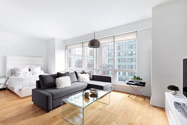 Rented by Compass | media 4