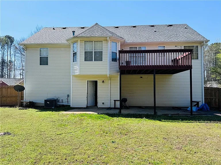 3165 Chandon Ln — Photo 14