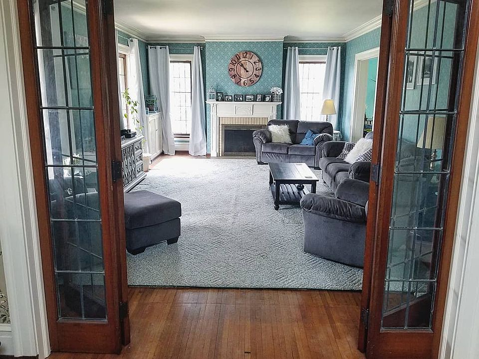 2nd image of 11 Delaware Ave