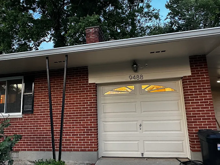 9488 Conklin Ave — Photo 11