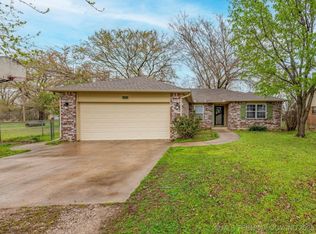 326 E Alton Ave, Oologah, OK 74053