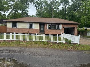 332 Wildrose St, Browns Mills, NJ
