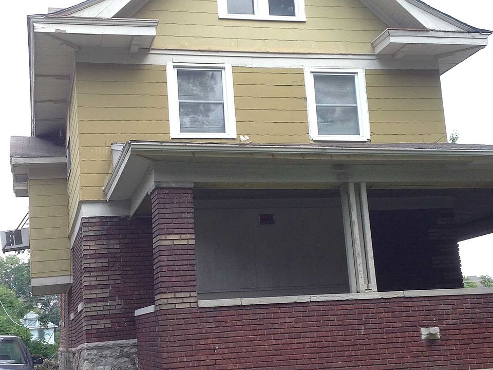 2nd image of 2646 Lockridge St