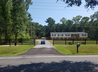 143 Brickyard Point Rd N, Ladys Island, SC 29907