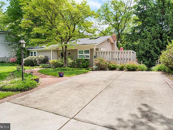 5th image of 1329 Gresham Rd