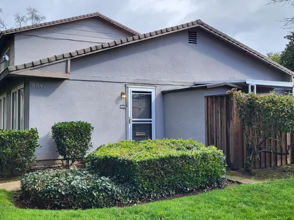 8841 La Riviera Dr Unit A, Sacramento, CA 95826
