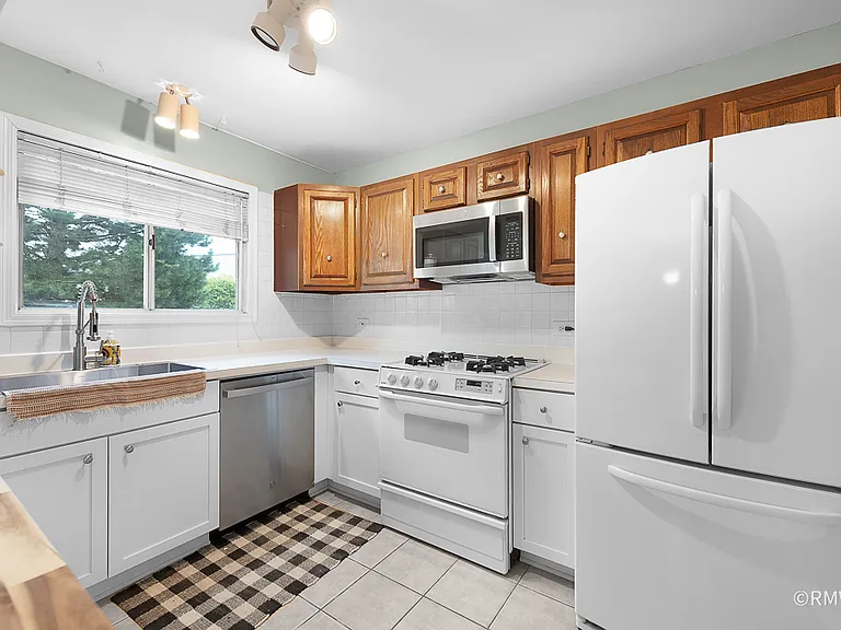 309 Thistle Dr — Photo 9