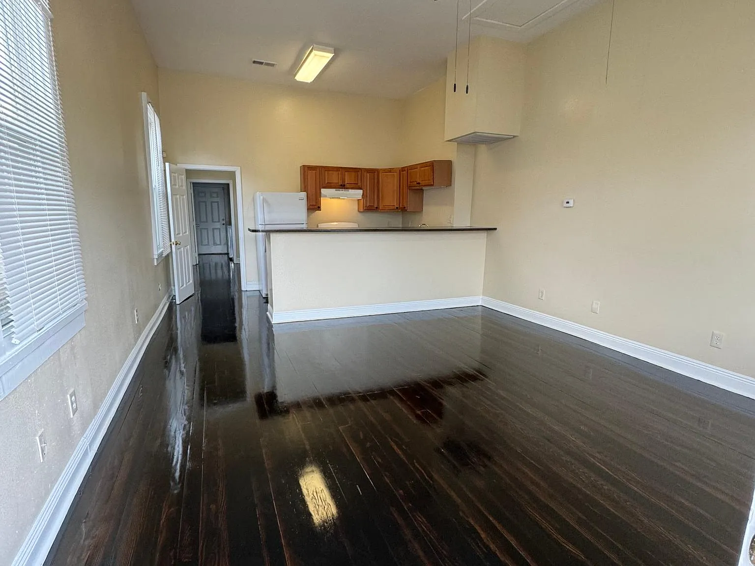 1 bed, 630 sqft, $900 — Photo 2
