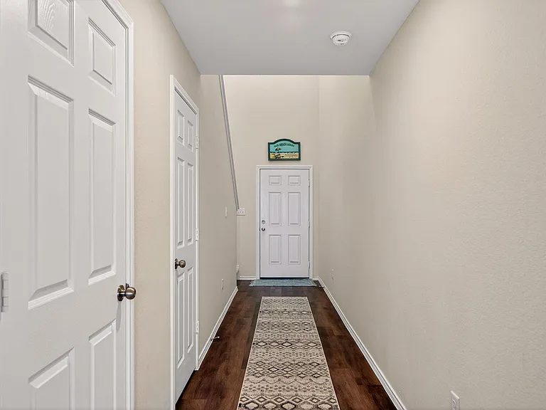 4037 Bermuda Ln — Photo 4
