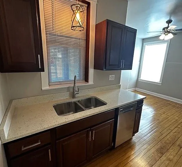 3071 N Haussen Ct #1R — Photo 5