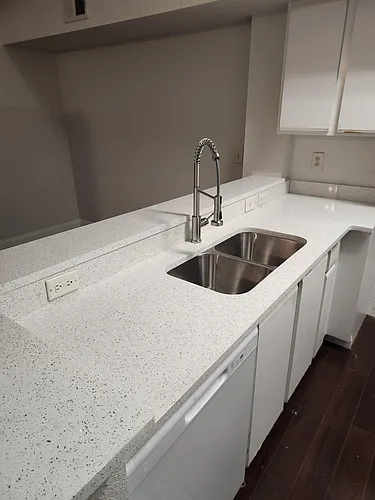 171 SW Palm Dr #303 Photo 1