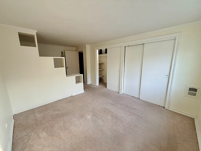 13 Village Hill Ln — Photo 12