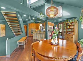88 Black Hawk Dr, Sunrise Beach, MO 65049