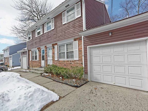 2nd image of 24 Campagna Dr