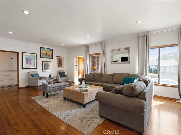 4th image of 3711 Lemon Ave