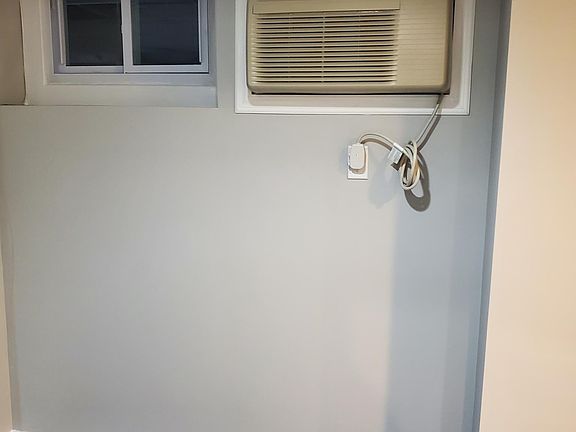 5th image of 2903 Arnold Ave