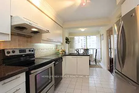 18 Hollywood Ave #701 — Photo 6