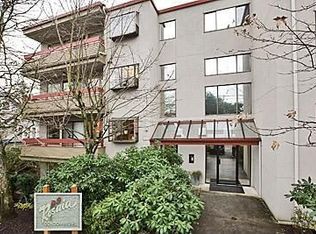12300 33rd Ave NE APT 201, Seattle, WA 98125