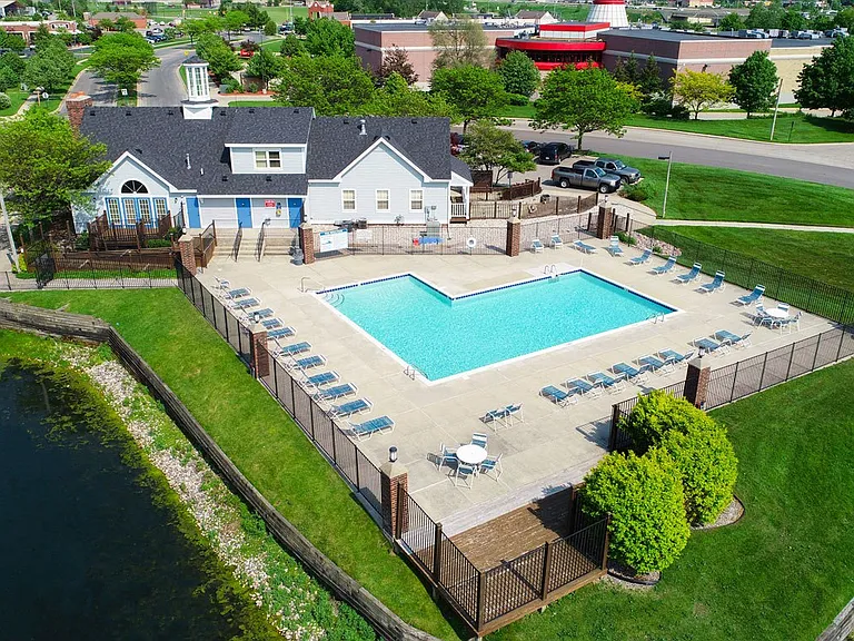 The Crossings Apartments — Photo 48