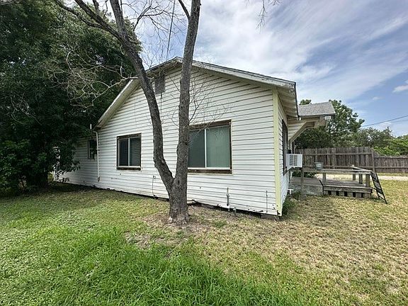 2nd image of 207 N Oneal Ave