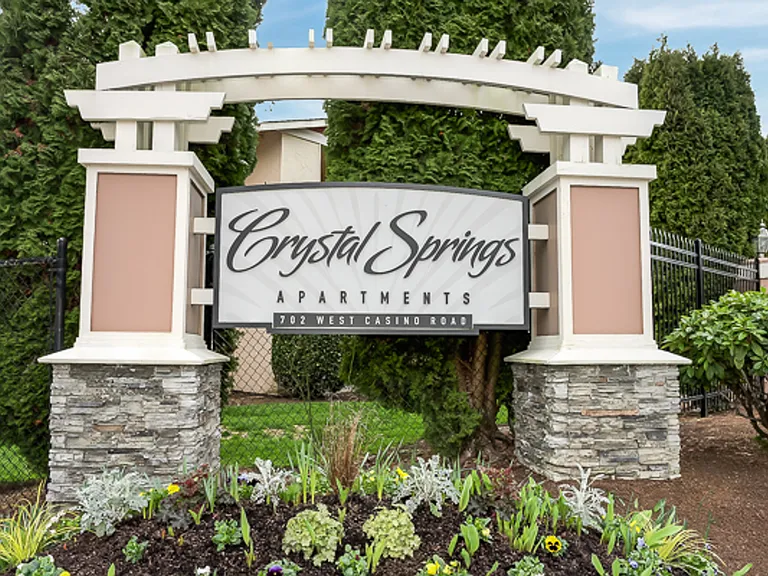 Crystal Springs Apartments — Photo 3