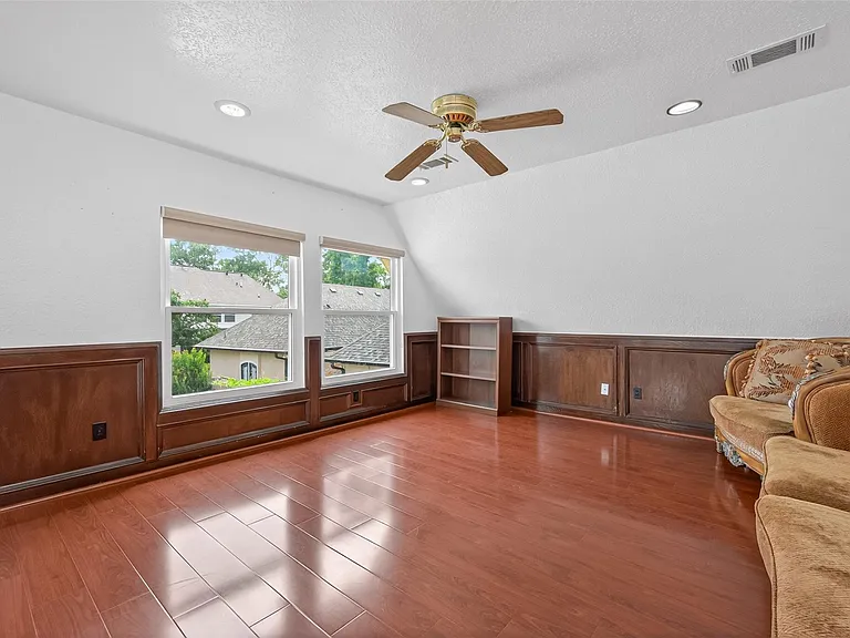 15106 Dawnbrook Dr — Photo 24