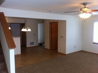 839 Stonecrop Dr, Hartford, WI 53027