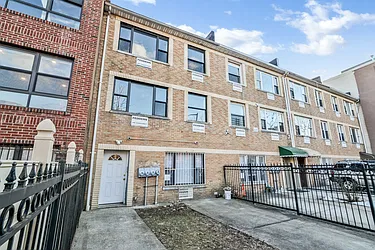 Rented by Brownstone Property Group