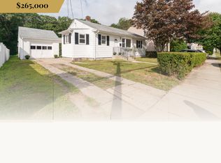 226 Colman St, New London, CT 06320