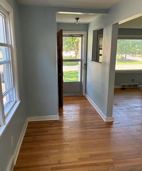 510 Meadow Rd — Photo 4