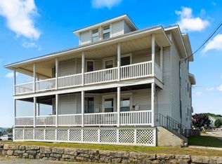 18 Hamilton Ave, Groton, CT 06340