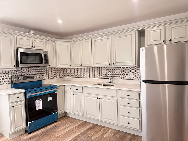 57 Sharpe St #59B — Photo 5