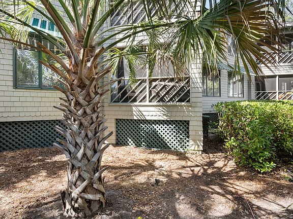 2nd image of 4651 Tennis Club Ln