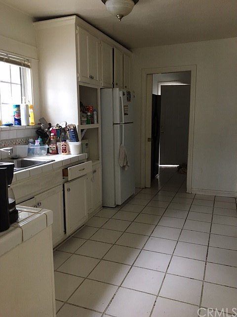 1st image of 1454 W 67th St